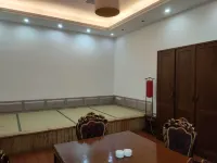 Bayuquan Xiongyue Wangyuhe Private Hot Spring Courtyard House - balcony