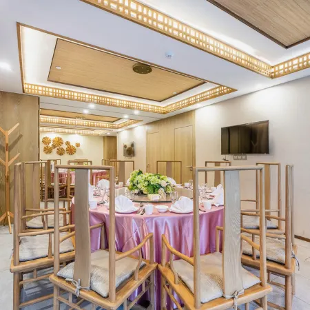 Yinghu Hotel