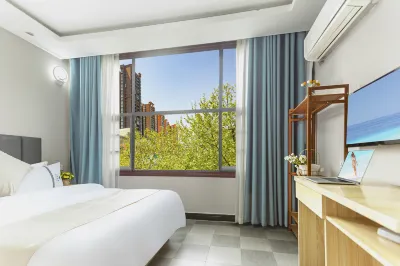 Qingzhen Platinum Hotel (Yunling Middle Road Branch)