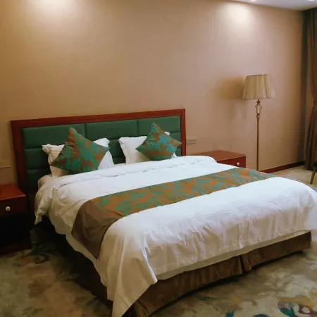 Shuangyashan Luoma Hotel Отели в г. Шуаняшань