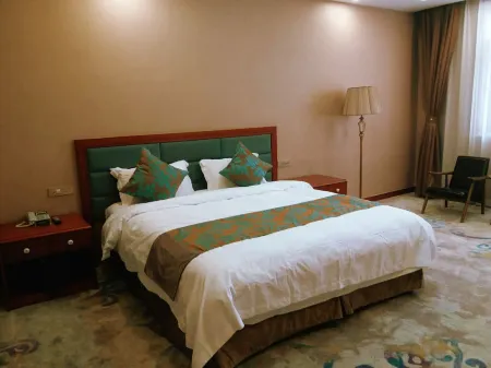 Shuangyashan Luoma Hotel Отели в г. Цзисянь