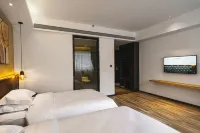 Player E-sports Hotel (Zhengzhou Zijingshan Subway Station)