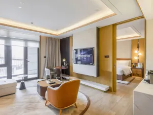 YUN-ZEN JINLING CUIYUNSHAN HOTEL CHONGLI
