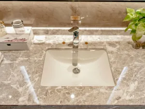 Shiquan International Hotel