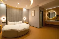 Baiyue Hotel (Pinghu Xinhua Middle Road) Hotels near Pinghu Gymnasium