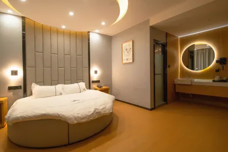 Baiyue Hotel (Pinghu Xinhua Middle Road)