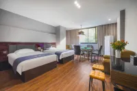 Yunmeng Hotel