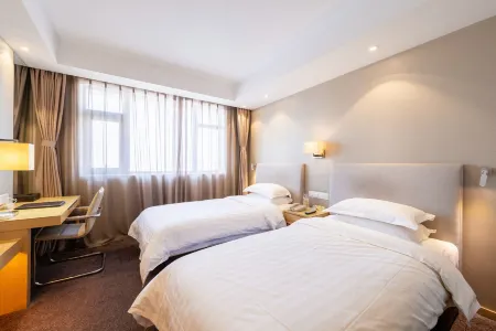 New Dynasty Hotel(Kaifeng Qingming Riverside Landscape Garden)