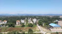 Dongxing Chengshi Relian Seaview Hotel