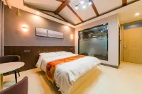 Zouping Yunling Business Hotel (Zhouzhou Road Baiyun Yilu)