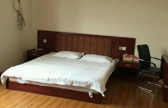 台前綠苑商務賓館