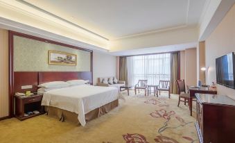 Vienna Classic Hotel (Jiujiang Hukou Shizhongshan Avenue)