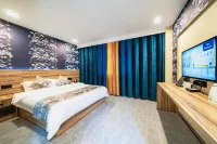 Xinyue Hot Spring Hotel Hotels in Anshun