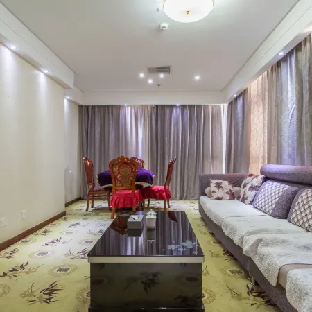 Huawei International Hotel Отели в г. Баян Нур