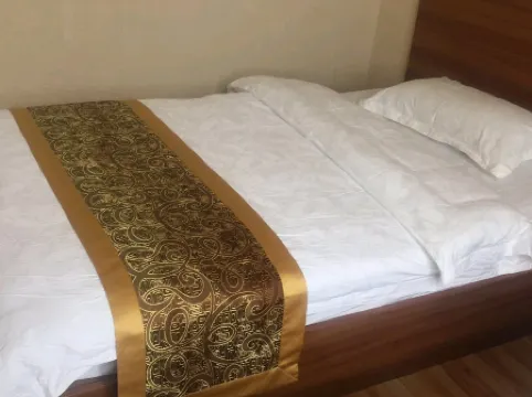 Huaguoshan Holiday Center