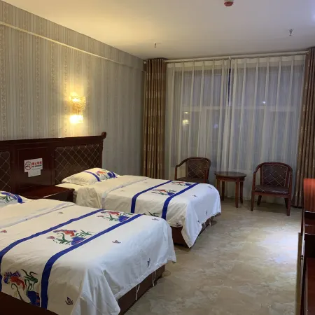 Urat Qianqi Guoli Hotel