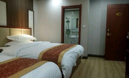 Hongyuan Express Hotel - Housity