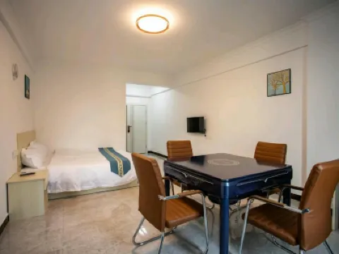 Fengcheng Fenghe Hotel Hotels near Weimei Health Valley Tourism Resort