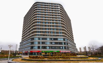 Baoding Licheng Apartment (Donghu Park)