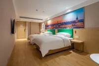 Vienna 3 Best Hotel (Pingshan County Government Mahu Park) - parking