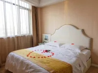 168 Holiday Inn Hotels in Zhuxi
