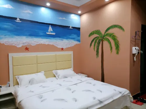 Yueyang Chaoxi Theme Hotel