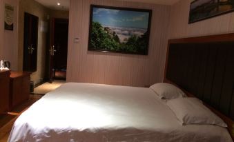 Jiujiang Eight Mile Lake Hotel