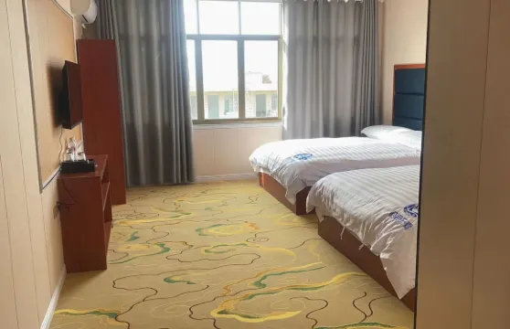 黔潤萬家大酒店