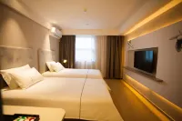 Magnotel Hotel (Binhai Yulong Road Commercial Street)