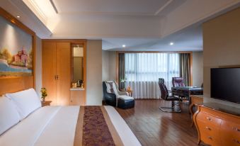 Vienna International Hotel (Shenzhen Buji Dafen Metro Station)