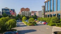 Huatian Hotel - Bãi đậu xe