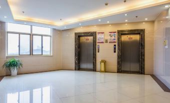 Hengdian World Studios Jinghua Grand Hotel (Qinwang Palace Qingming Shanghe Tu)