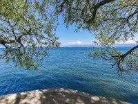 Fuxian Lake Winter and Summer Villa