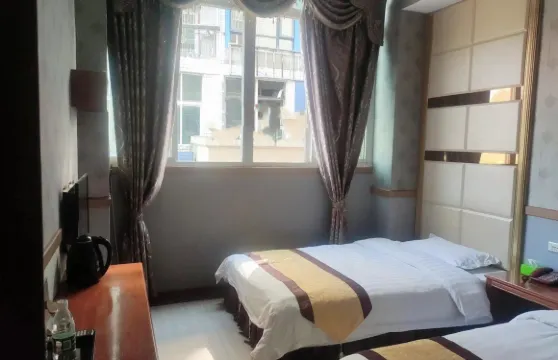 皇城酒店（鄰水袁市店）