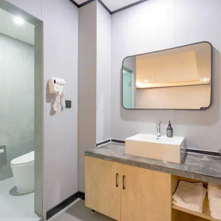 Holiday Inn burjin platinum