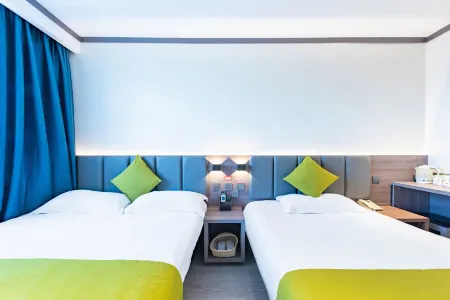 Kailian Wenni'er Hotel (Baoding Zhili Governor's Office Museum Xidajie Branch) Отели рядом с достопримечательностью «Baoding Zoo»