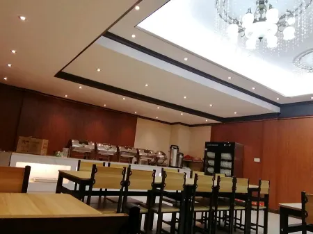 Fei Fan Holiday Hotel