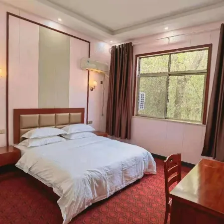 Zhuyuan Mountain Foot Homestay