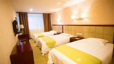 Greentree Alliance Hotel (Bandao Holiday Hotel) Отели рядом с достопримечательностью «Jiufeng Mountain»