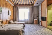 Xiangxi Homestay Hotels near Jiayizhuang