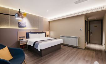 Homeinn Selected Hotel (Zhoukou Qiyi Road Wuyi Square)