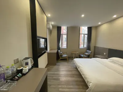Jingjie Hotel Hotels near Dongping Lake Scenic Area - Eight Hundred Miles of Water Marsh
