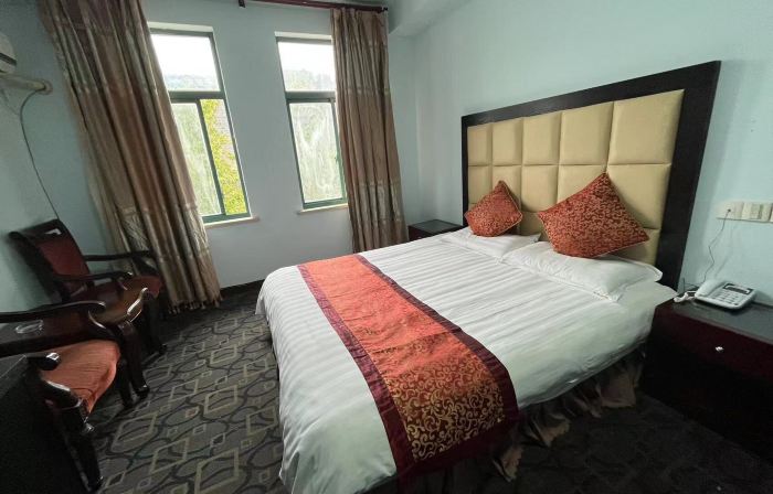 Haiyan Qiancheng Hotel