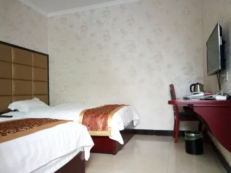 Jiange Qingjianghe Business Hotel