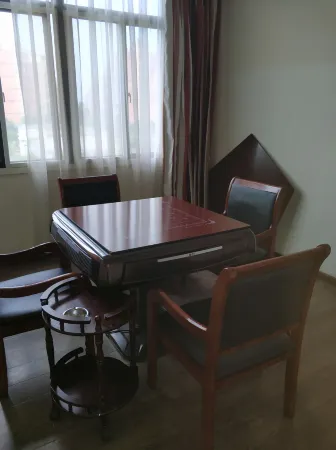 Shankee Hotel (Liu'an Huoshan County Yingjia Avenue Yudai South Road) Отели рядом с достопримечательностью «Piyanghu Park»