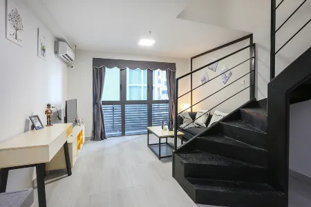 Mango Apartment (Foshan Jihua 6th Road Metro Station Zhaoyang O Cube Branch)