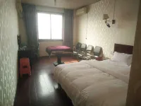 Yunyang Bridge Hotel