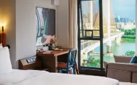 UFUN Plus Scenic Hotel (Nanning Nanhu Park Zhongshan Road) Hotel in zona CPC Guangxi Committee Party School
