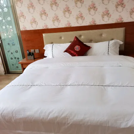 Ninglang Dejimeiduo Hotel