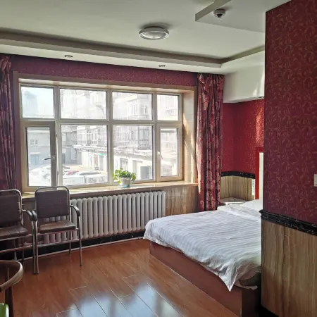 Yueya Hotel Hotele w: Fujin City